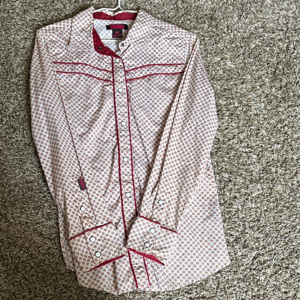Rock & Roll Cowgirl Red and White Geometric Shirt